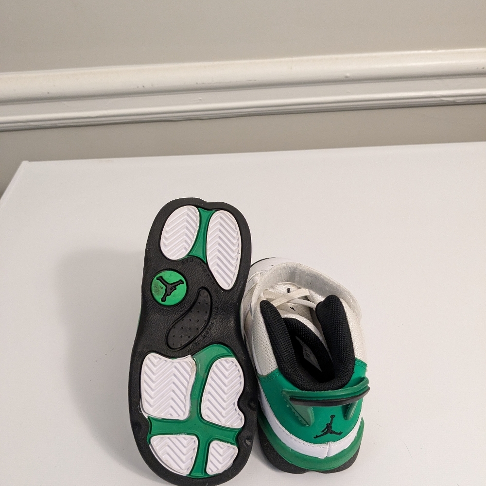 Nike - Picture 3 of 4